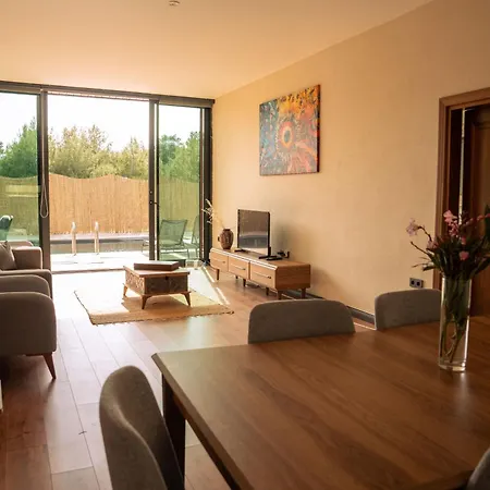 Stone Luxury Kabak וילה פאראליה
